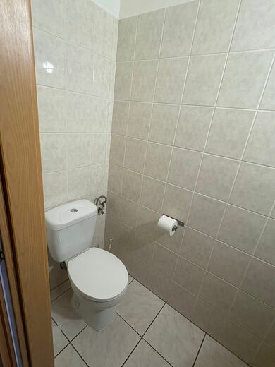 pokoj č. 9- soc. zařízení (3).jpg